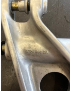 Holder til bagdæmper 2